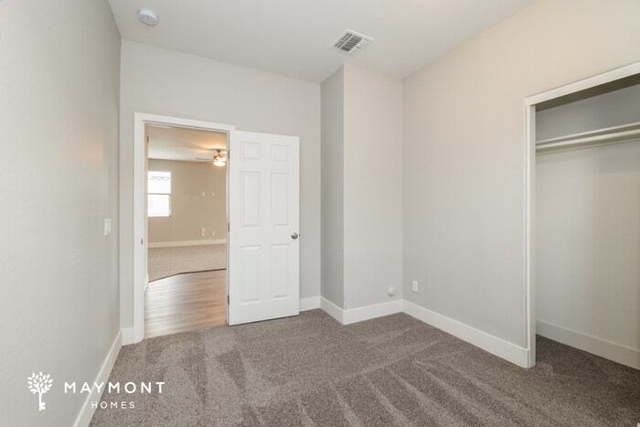 Building Photo - 19953 W Madison St