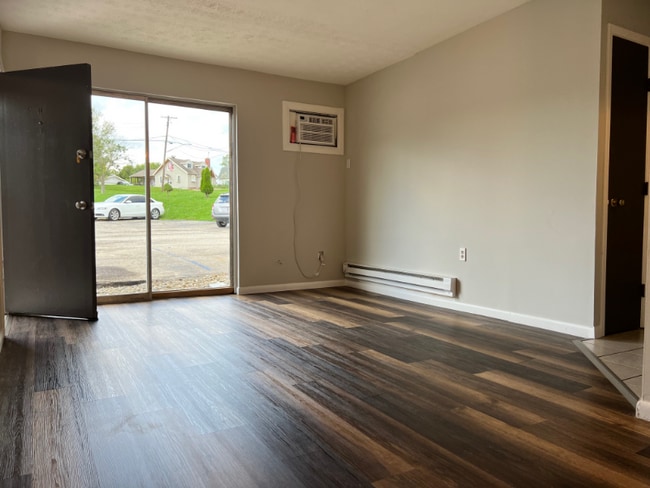 Building Photo - 232-238 Elyria St