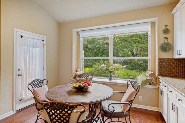 Building Photo - GORGEOUS 5-BEDROOM IN TRIANA SUBDIVISION