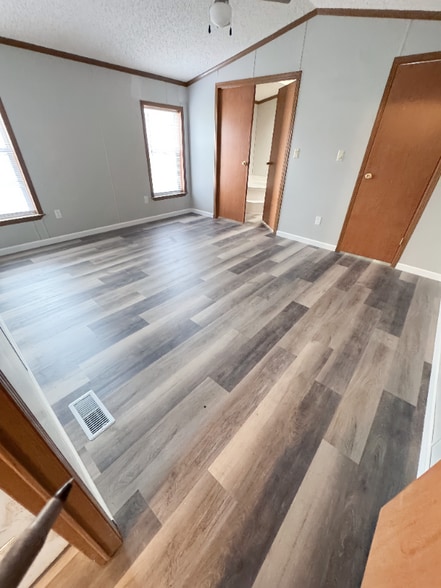 Building Photo - 200 N 28th St