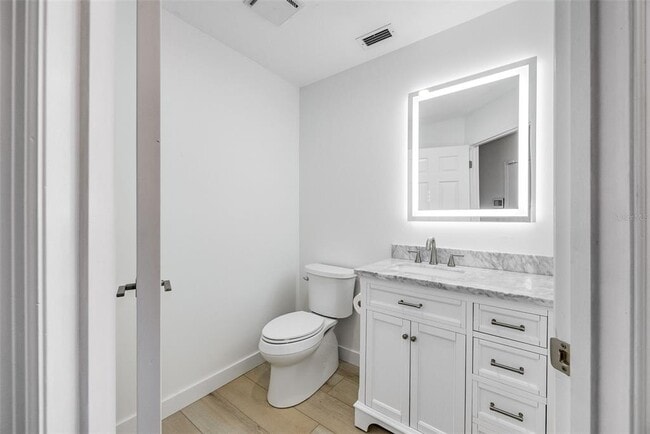 Building Photo - 5 Cache Cay Dr