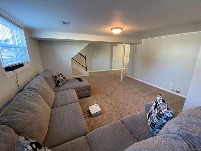 Building Photo - 7 Edgeworth Ave