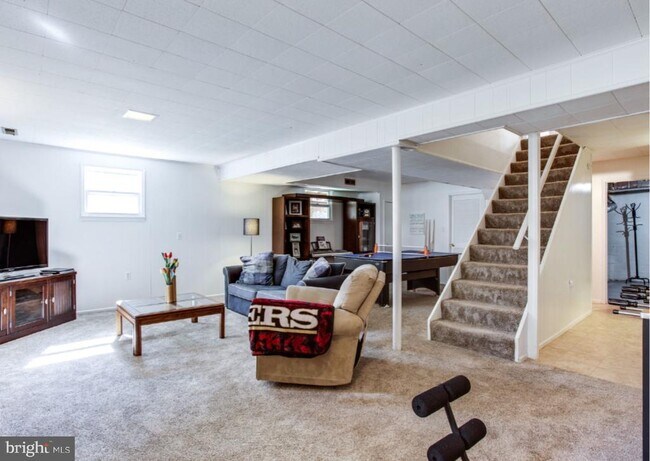 Building Photo - 7811 Falstaff Rd