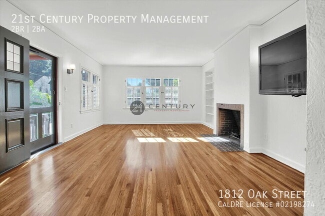 Building Photo - 1812 Oak St