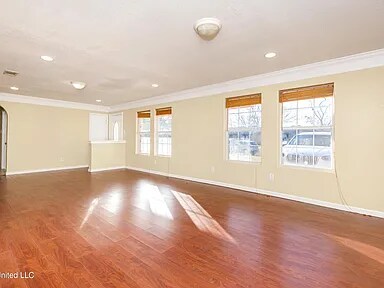 Building Photo - 5117 Potomac Dr