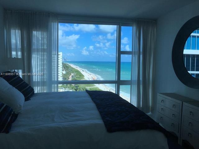 Building Photo - 6801 Collins Ave