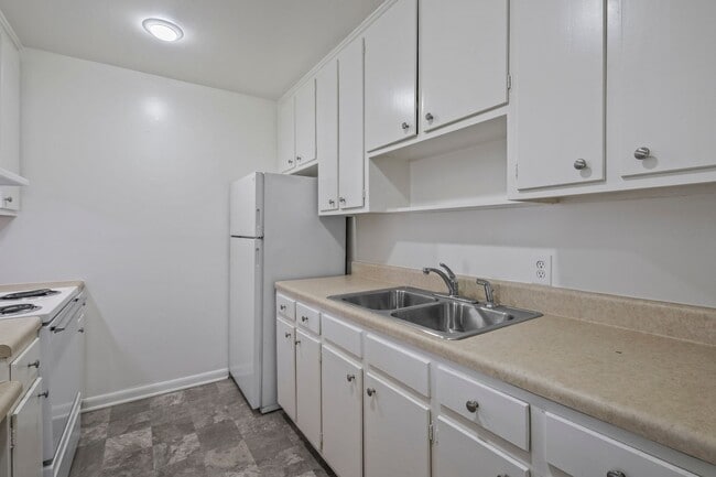 Interior Photo - The Landings at Red Rock – Upgraded or Classic Pet-Friendly 1 & 2 Bedroom Apartments