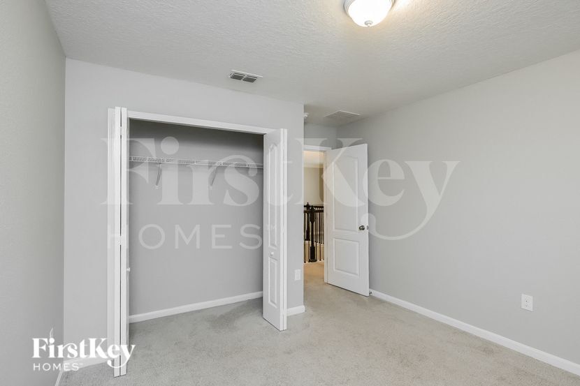 Building Photo - 3918 Heatherbrook Pl