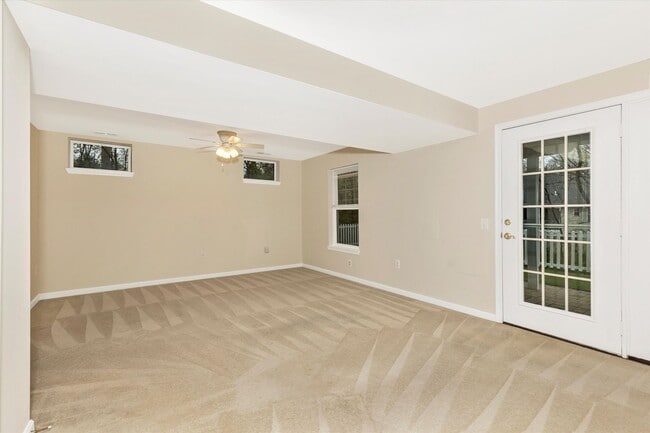 Building Photo - Wildwood Park Rental