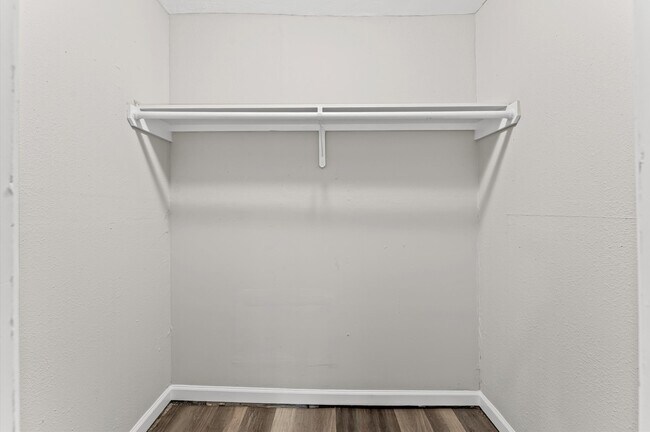 Building Photo - 3034 Akard St