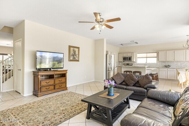 Building Photo - 9025 S 6th St