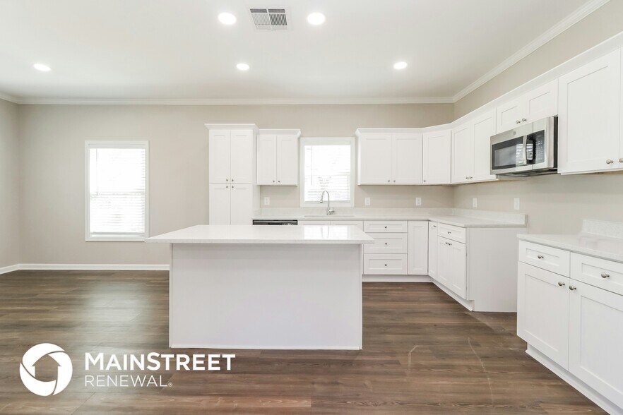 Building Photo - 8516 Kellett St