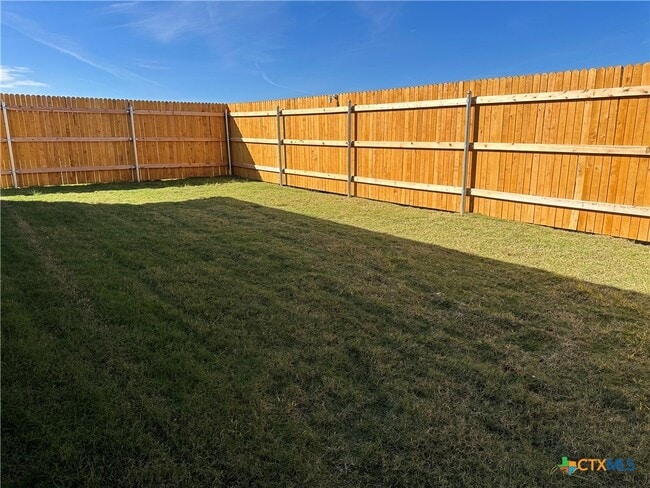 Building Photo - 345 The Bad Wy