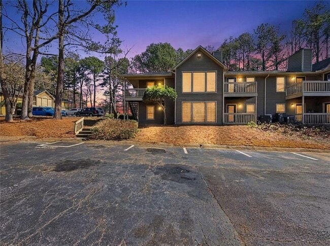 Building Photo - 1702 Country Park Dr