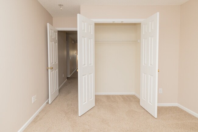 Building Photo - 1117 Deerberry Rd