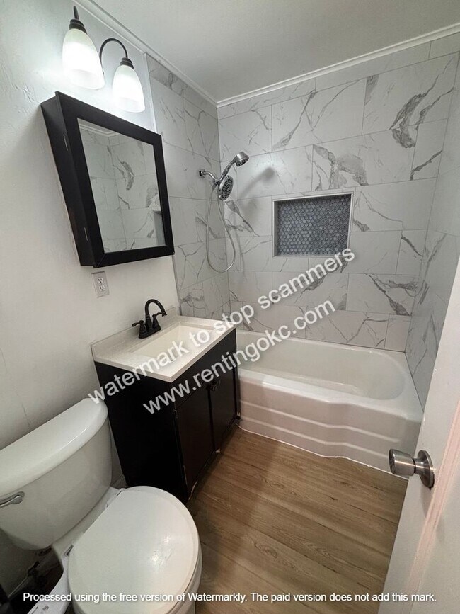 Building Photo - Nice 3 bedroom ready to go!