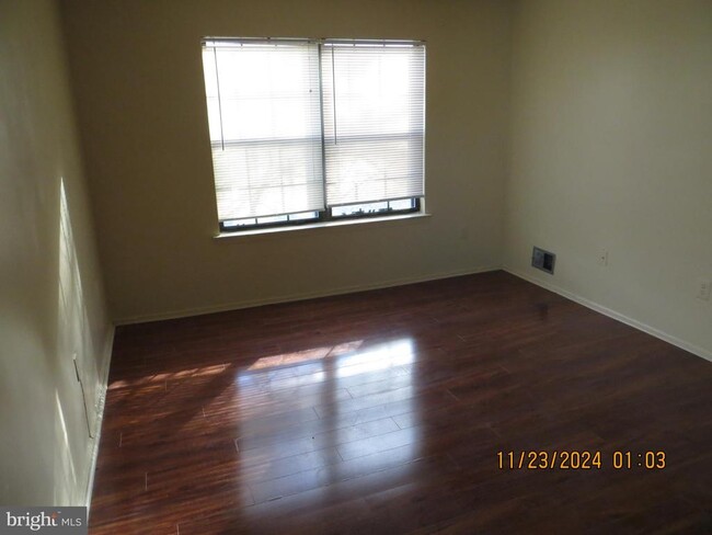 Building Photo - 19 Joyner Ct