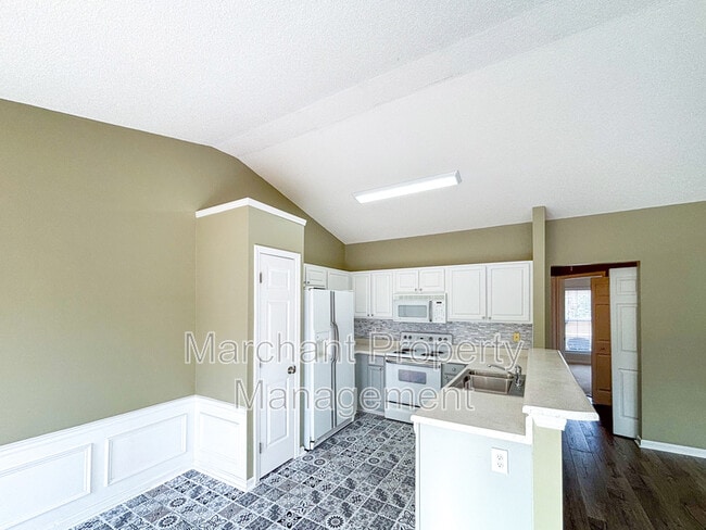 Building Photo - 113 W Okaloosa Way