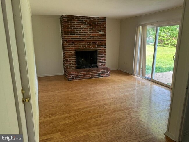 Building Photo - 721 Fiske Ln
