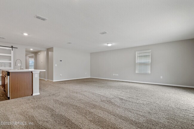 Building Photo - 9051 Tahoe Ln
