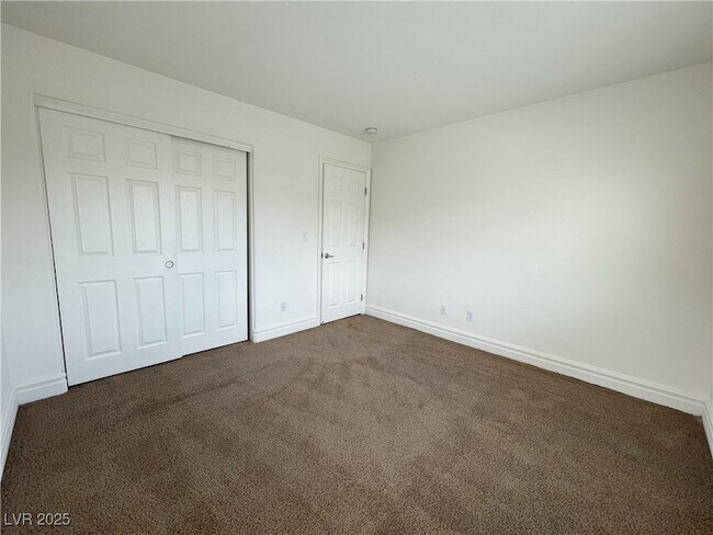 Building Photo - 9748 Waukegan Ave
