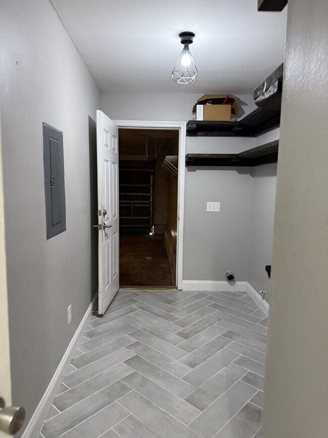 Building Photo - 2813 Atoka Trail