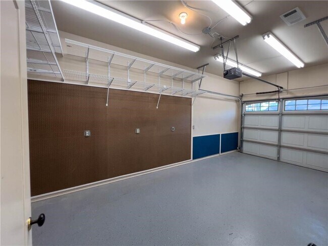 Building Photo - 4608 W Quelinda Dr