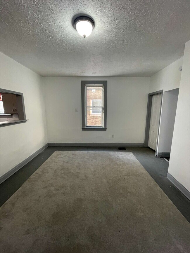 Building Photo - 618 Penn Ave