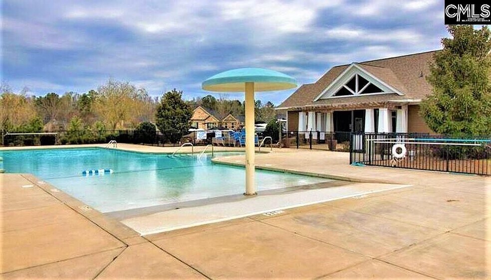 Building Photo - 304 White Oleander Dr