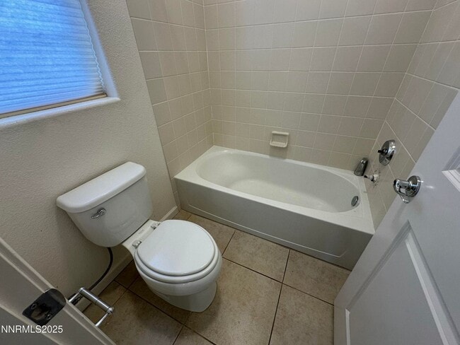 Building Photo - Immaculate Toll Brothers home