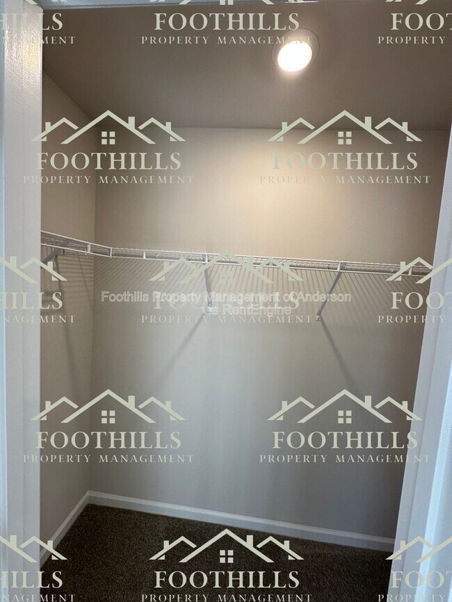 Building Photo - 1655 E Greenville St