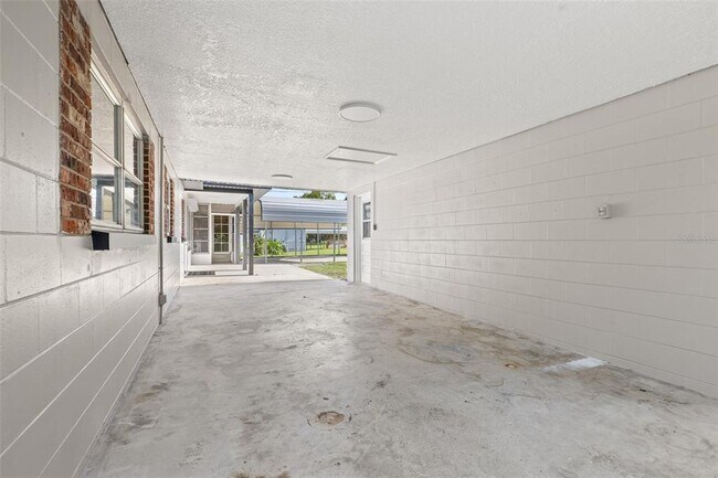 Building Photo - 930 Aultman Rd