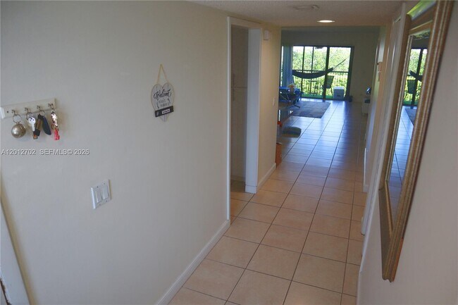 Building Photo - 16511 Blatt Blvd