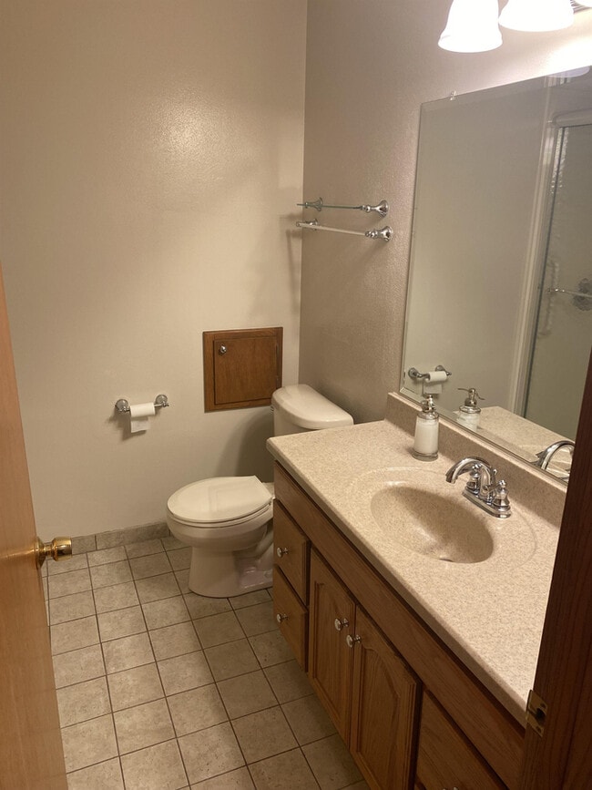 Building Photo - 18525 Heathway Ln