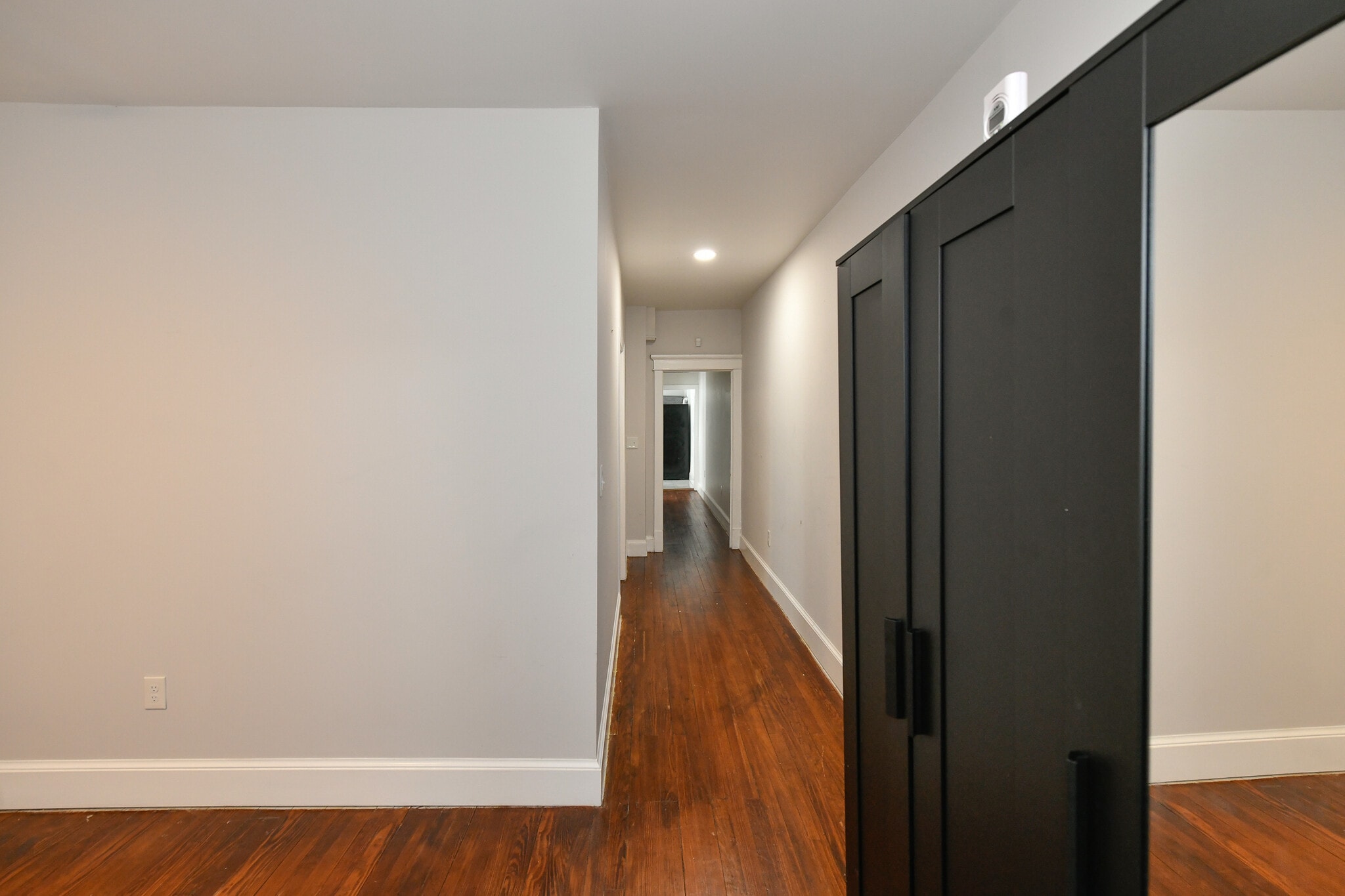 Building Photo - 102 W 30th St