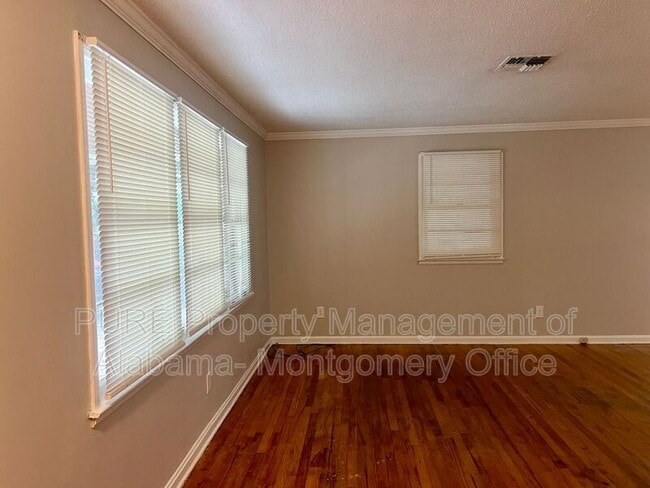 Building Photo - 340 Sumerset Dr