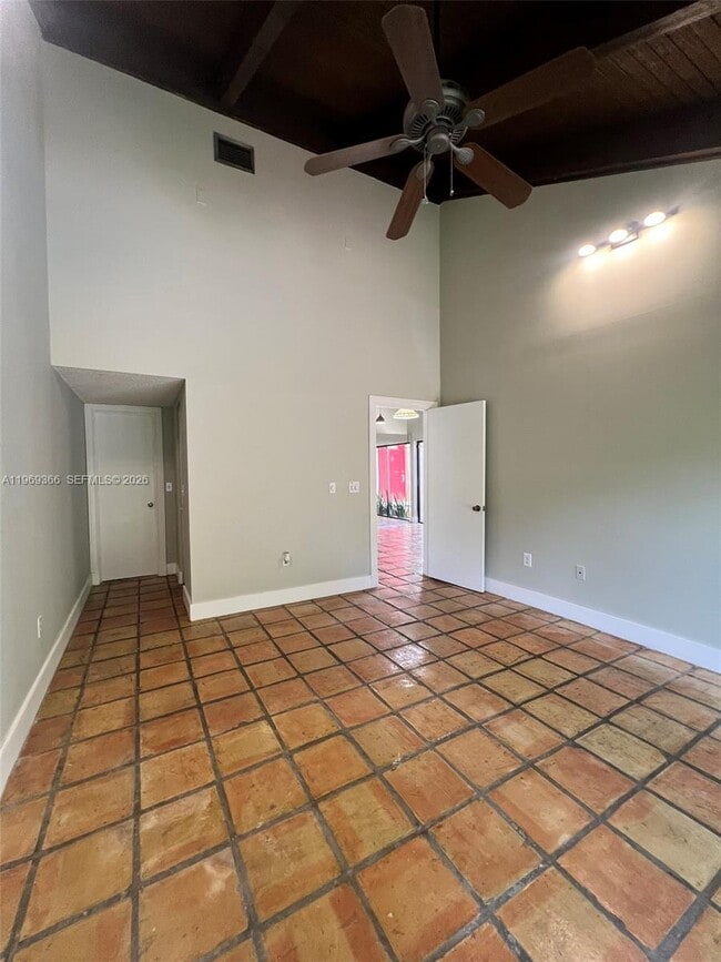 Building Photo - 7512 SW 95th Pl