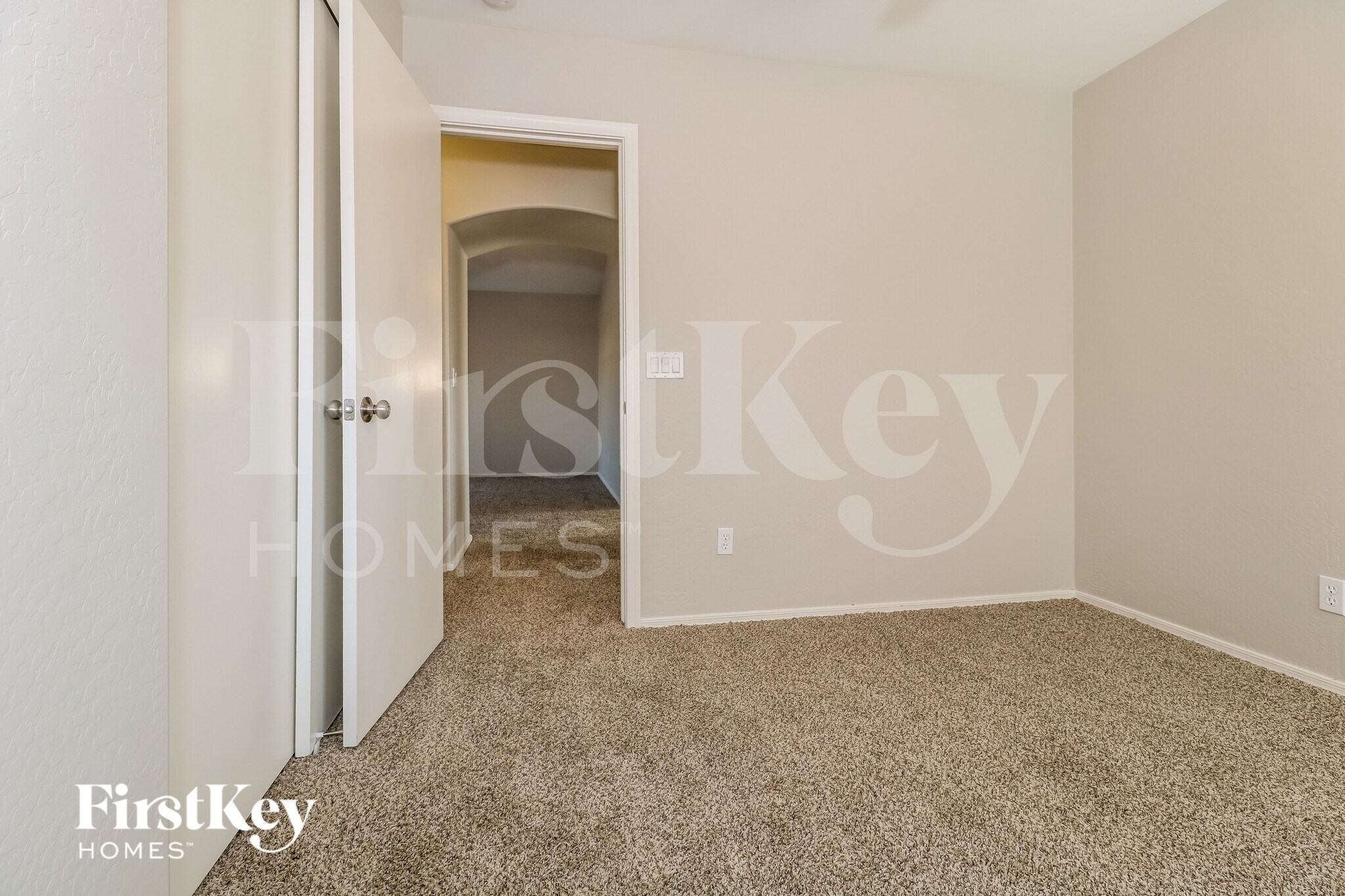 Building Photo - 1071 S 224th Ln