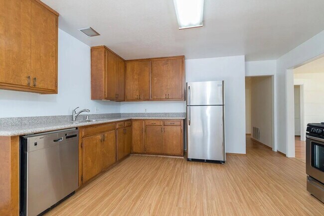 Building Photo - 4988 63rd St
