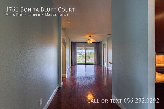 Building Photo - 1761 Bonita Bluff Ct