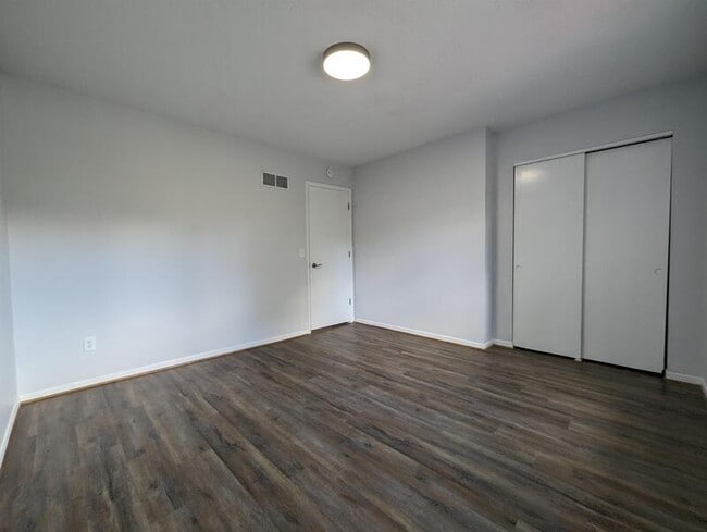 Building Photo - 1209 Boone St