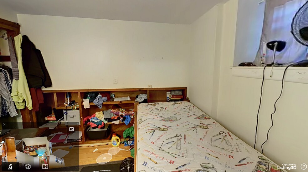 Building Photo - 48 Queensberry St