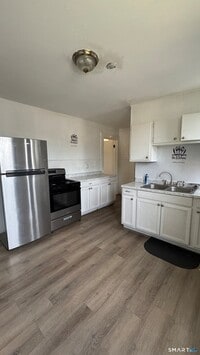 Building Photo - 58 Woolsey St