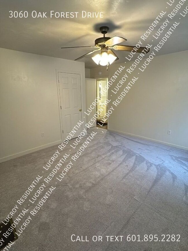 Building Photo - 3-Bedroom Home with Hardwood Floors in Jac...