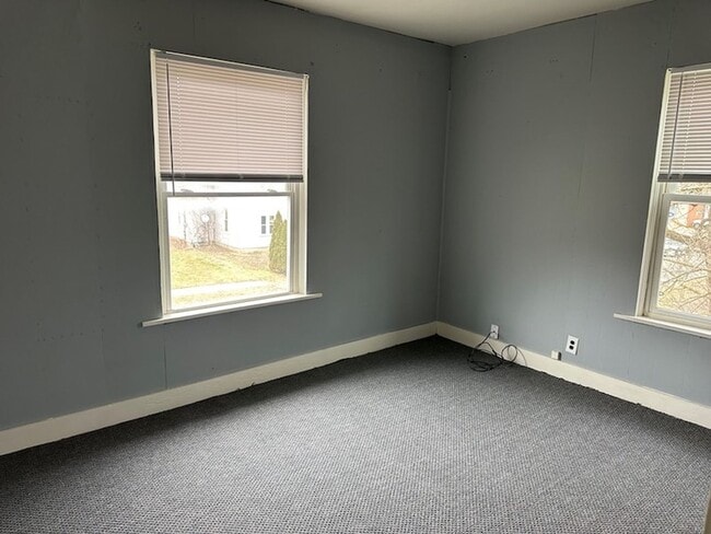 Building Photo - Coming soon- 4 bedroom house with double lot in Mansfield