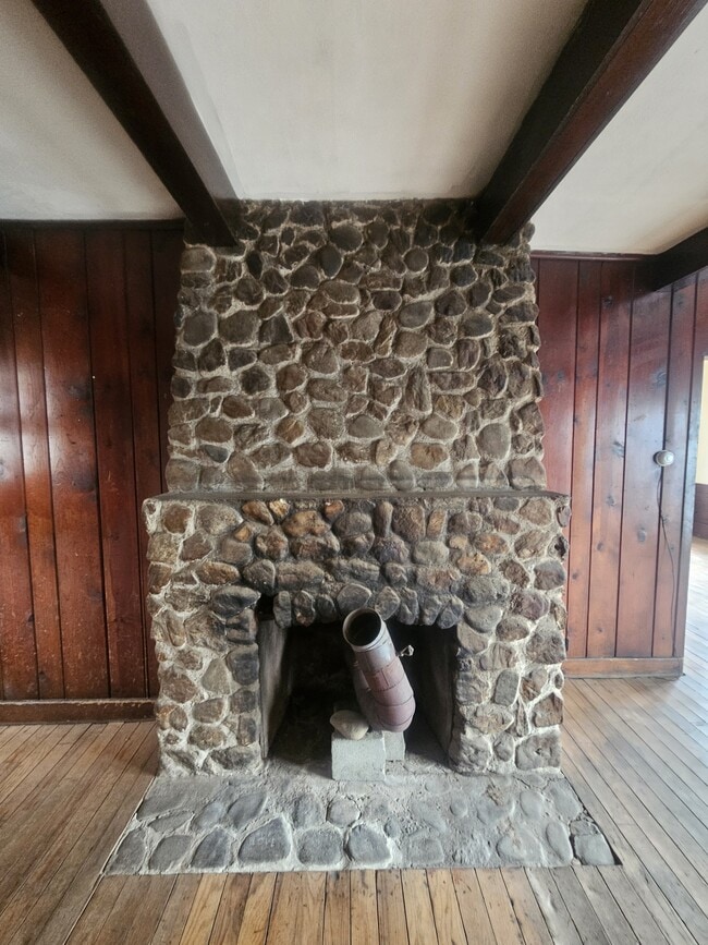 Building Photo - 9 Goldmont St