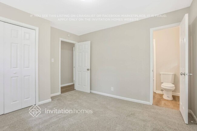 Building Photo - 5668 Beechwood Dr SW