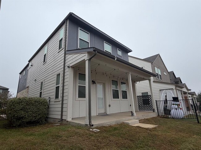 Building Photo - 7417 Acela Trl