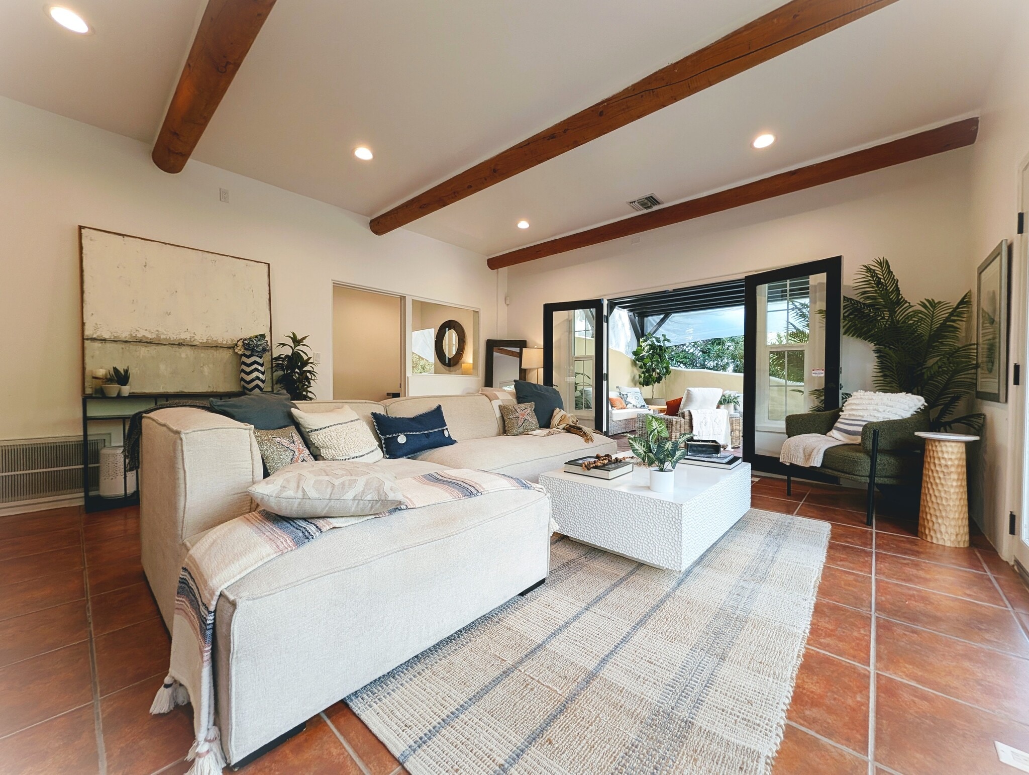 Building Photo - 25648 Timpangos Dr