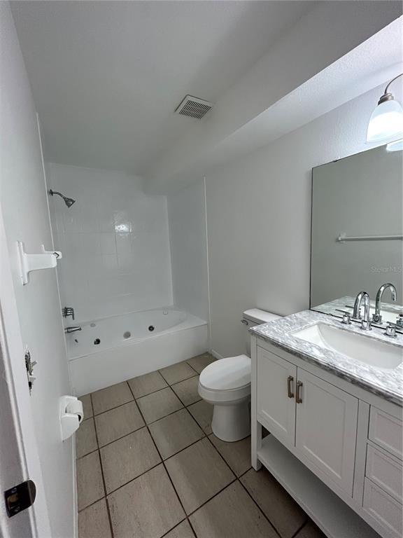 Building Photo - 1714 Foxhall Cir